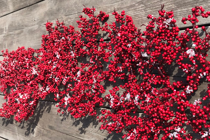 Holly table centre-piece